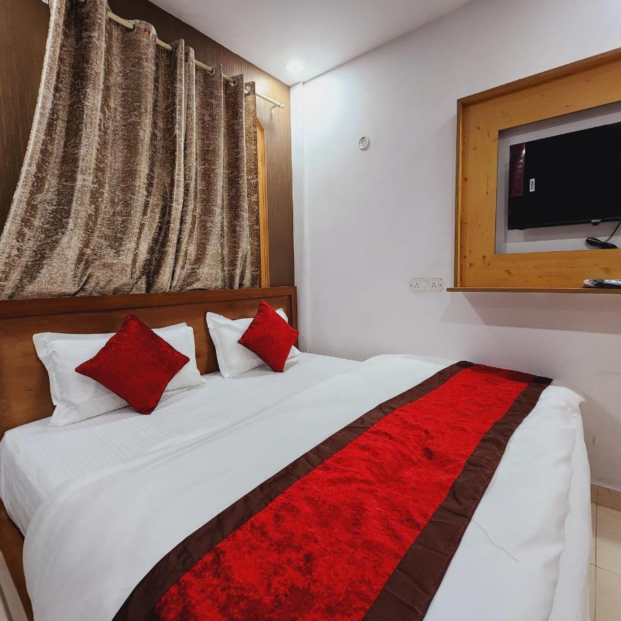 Hotel Royal Afghan Ню Делхи Екстериор снимка