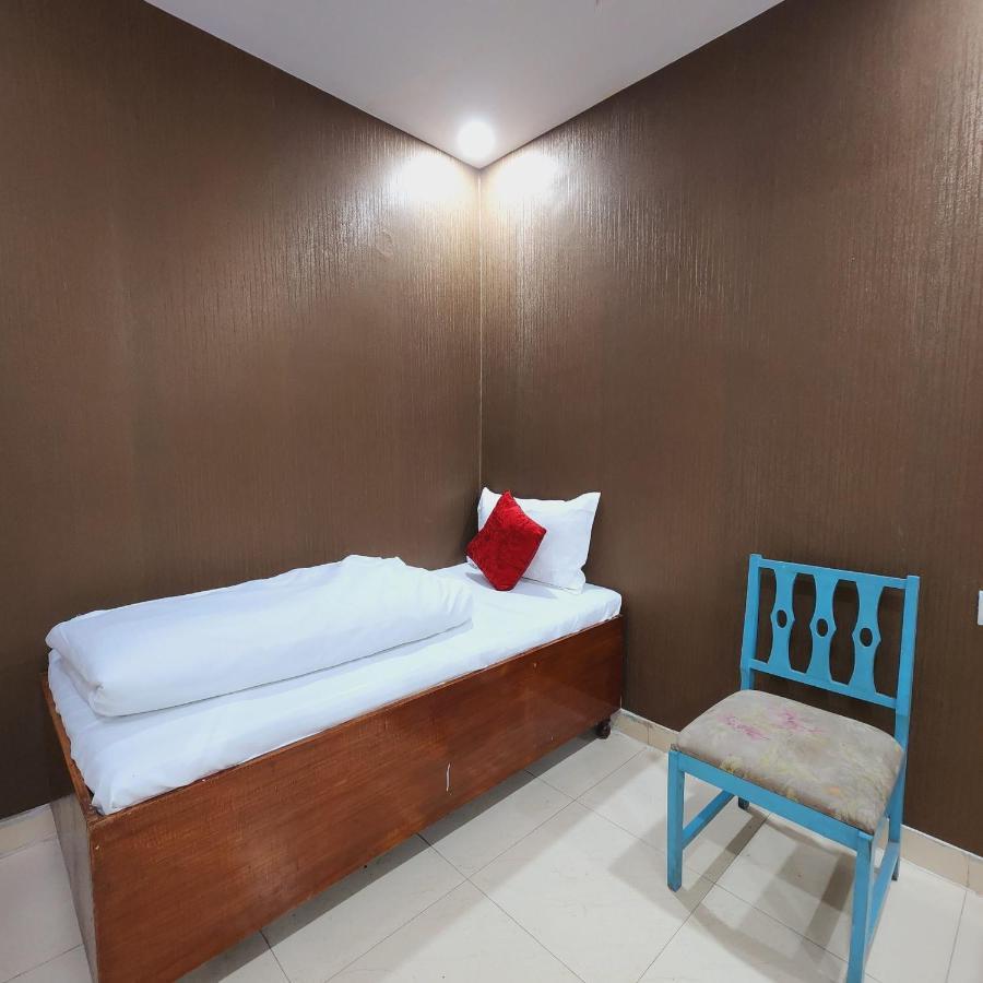 Hotel Royal Afghan Ню Делхи Екстериор снимка